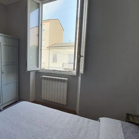 Apartment Foscolo 27 A 100 M Dal Mare