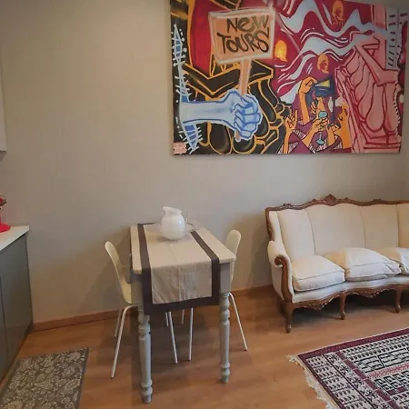 Foscolo 27 A 100 M Dal Mare