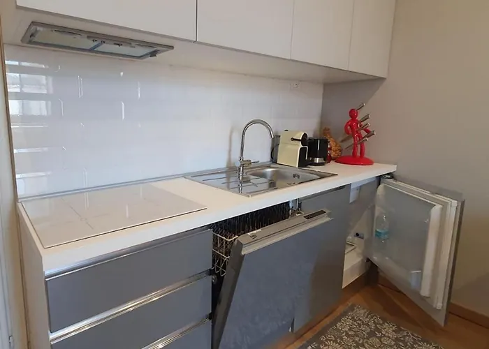 Foscolo 27 A 100 M Dal Mare Апартаменти В'яреджо